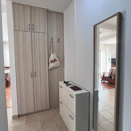 Apartment Belani, Own Parking Tivat Exterior photo